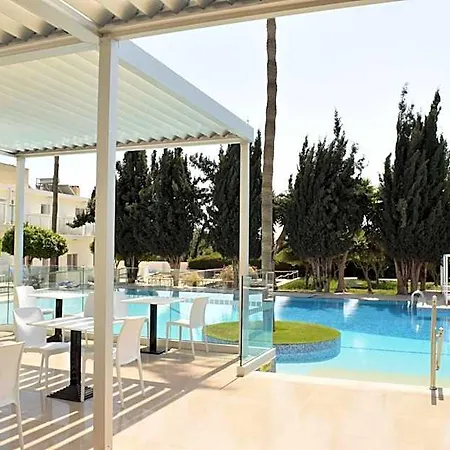 Fedrania Gardens 2* أيا نابا