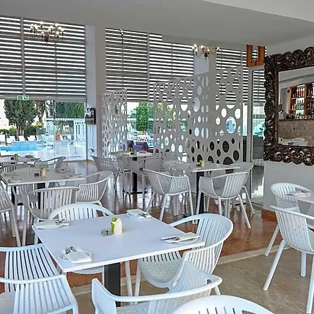 Fedrania Gardens فندق أيا نابا
