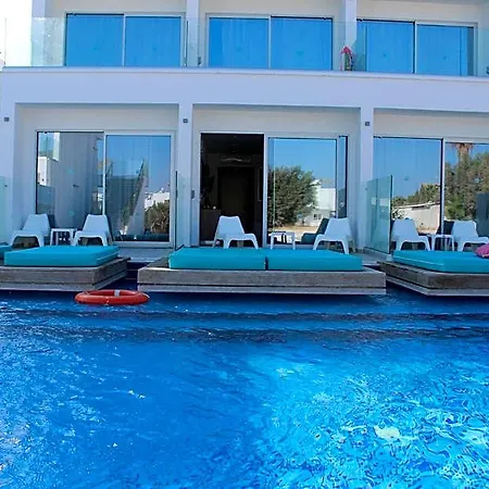 فندق Fedrania Gardens 2*