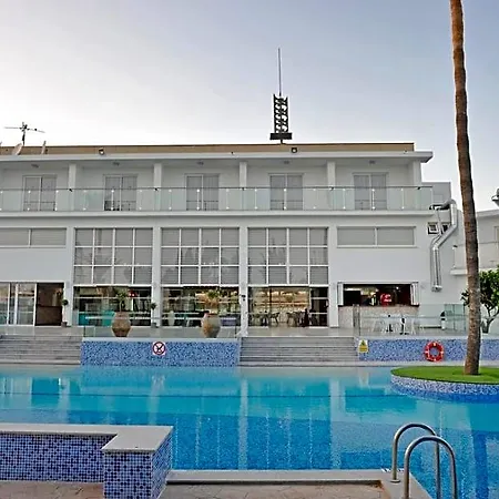 فندق Fedrania Gardens أيا نابا