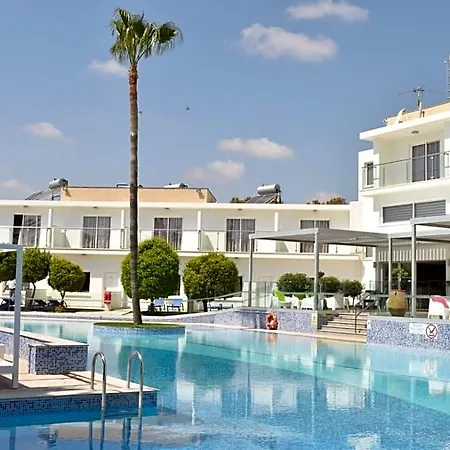 Fedrania Gardens 2*